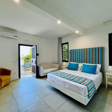 Yourhome - Claudette * Massa Lubrense